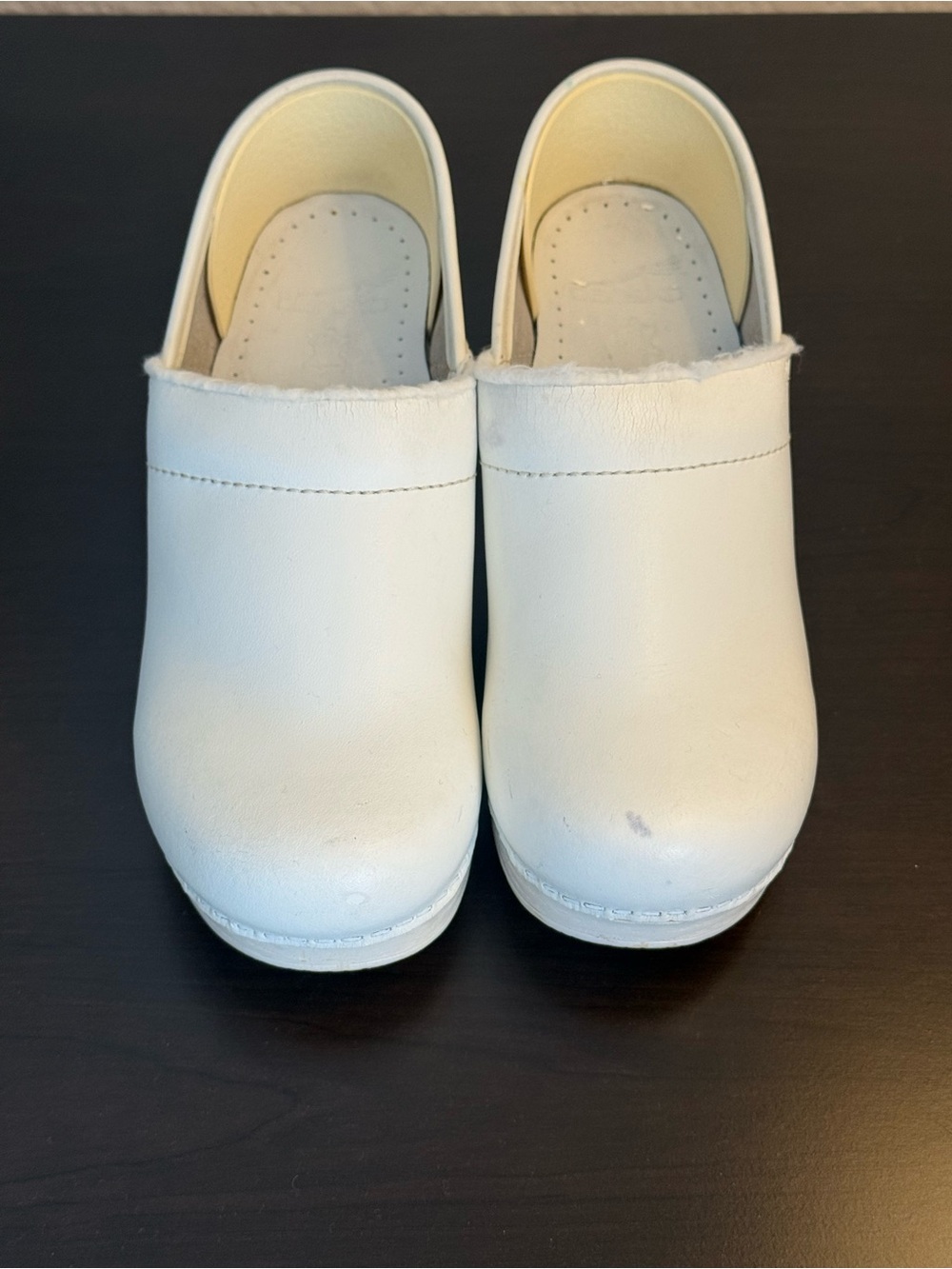 Dansko Professional Clogs Women EU 37 White Leather Slip On Nursing Shoes US 7